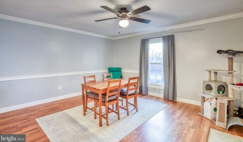 19129 Windsor Rd, Triangle VA  22172-2423 exterior