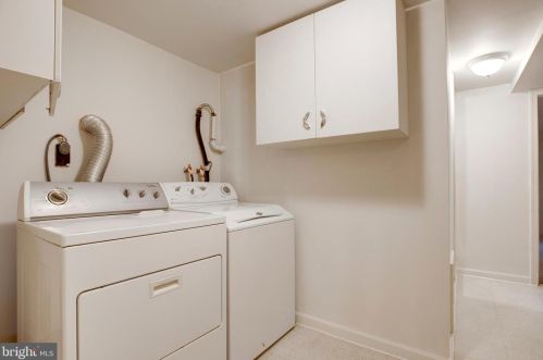 7321 Lamar Dr, Springfield VA  exterior