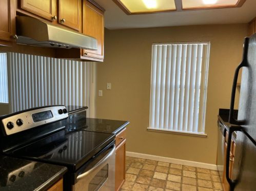 3921 Dale Rd, Modesto, CA 95356-0266