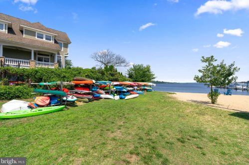 26 Sunset Dr, Severna Park MD 21146-3230 exterior