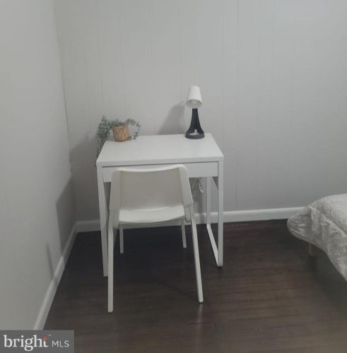 5721 5 St, Philadelphia PA 19120-2307 exterior