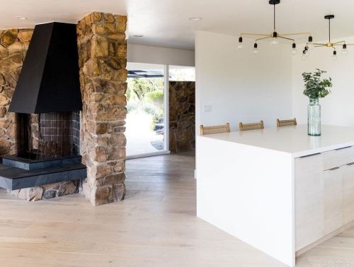 2166 Warmlands Ave, Vista CA  92084-3338 exterior