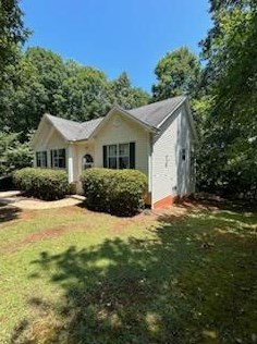 20 Spring Valley Ct, Porterdale, GA 30016-8236