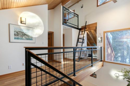 13102 Hansel Ave, Truckee CA  96161-6234 exterior