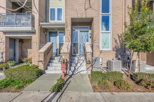 1867 Dobbin Dr, San Jose, CA 95133-1702
