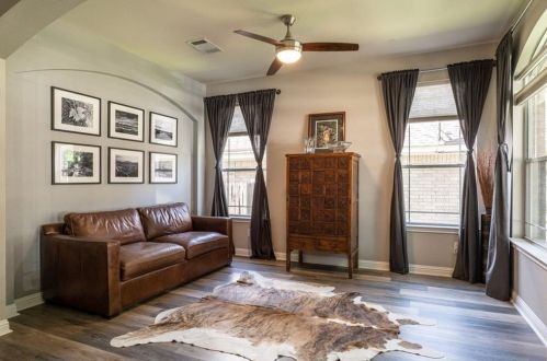 9913 Buffalo Lake Ln, Austin, TX 78747-2663