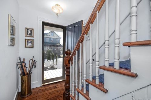 16 Burwell St, Norwalk CT  06854-4703 exterior