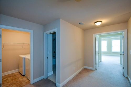 7880 Glisten Ave, Atlanta GA  30328-2465 exterior
