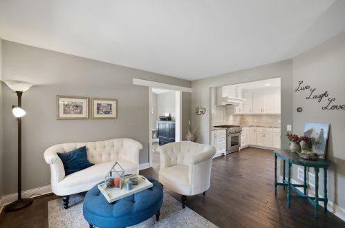 8009 Greenbriar Ln, Saint Paul MN  55125-8472 exterior