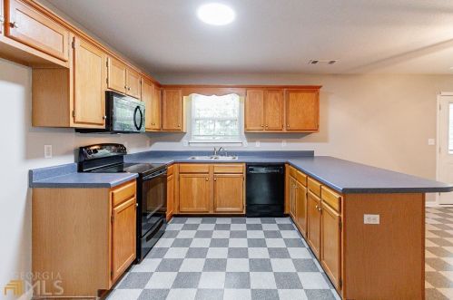 493 Ledbetter Rd, Villa Rica, GA 30180-5511