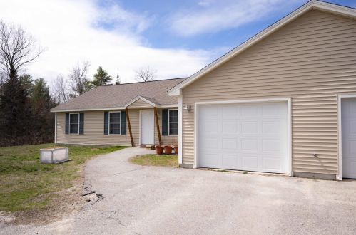 30 Rivers Edge Rd, Gray, ME 04039-9569