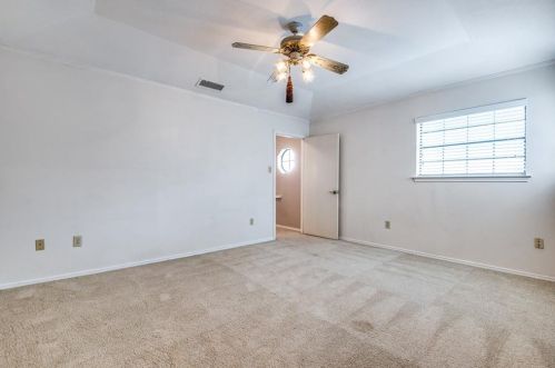 2440 Pecan Grv Ct, Irving TX  75060-6563 exterior