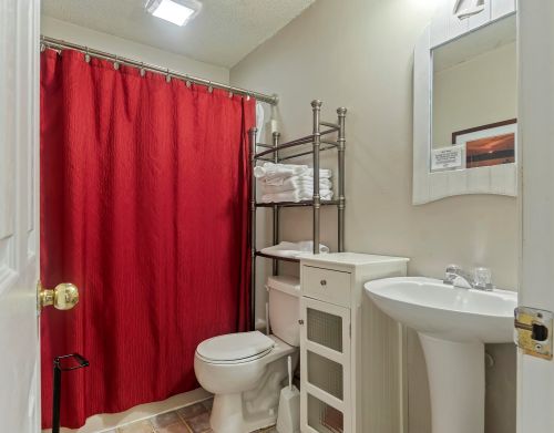 3405 Hartnett Blvd, Isle Of Palms SC  29451-2569 exterior