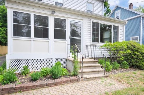 38 Old Kennedy Rd, Windsor, CT 06095-2019