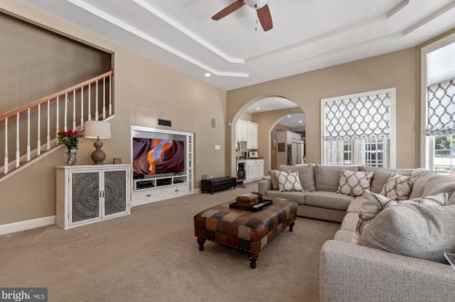 1500 Sandy Glenn Pl, Sandy Spring MD  20860-3007 exterior