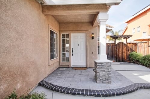 1145 Bogart Ct, Tracy, CA 95376-8611