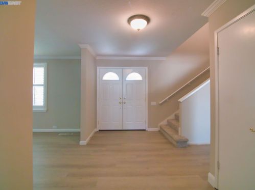 3592 Gresham Ct, Pleasanton, CA 94588-3431