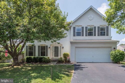 17251 Castle Ct, Purcellville, VA 20132-3187