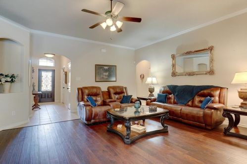 6321 Lake Side Dr, Fort Worth TX 76179 exterior