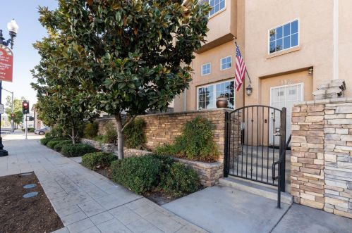 112 Douglas Ave, El Cajon, CA 92020-4402