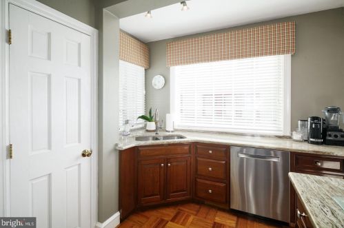 104 Roberts Ave, Tavistock NJ 08033 exterior