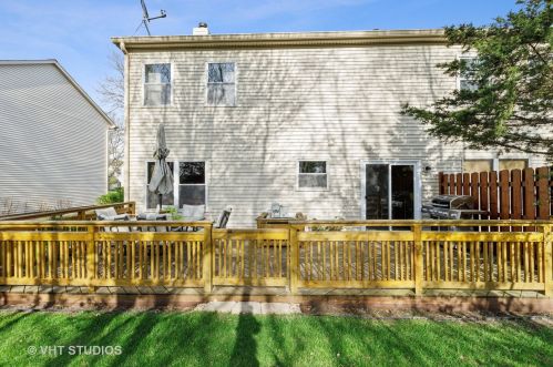 418 Ballard Dr, Barrington Hills, IL