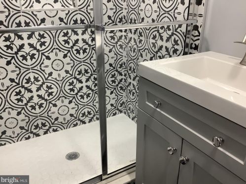 4816 10th St, Philadelphia PA  19141-3930 exterior