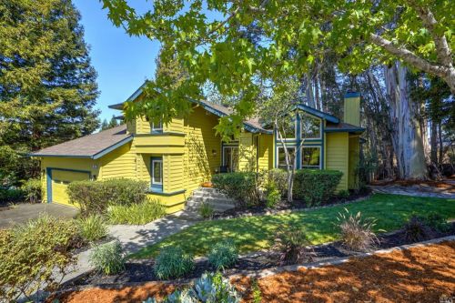 7410 Woodland Ave, Sebastopol, CA 95472-4138