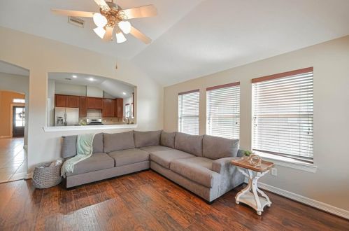 19418 Gable Crossing Dr, Richmond, TX 77407-4014