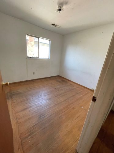 1338 Mcbride Ln, Hayward, CA 94544-3734