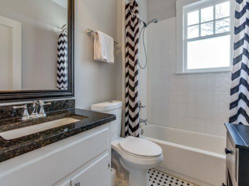 2313 6 Ave, Fort Worth TX  76110-2511 exterior