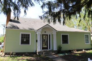 136 Willamette Ave, Medford, OR 97504-7429