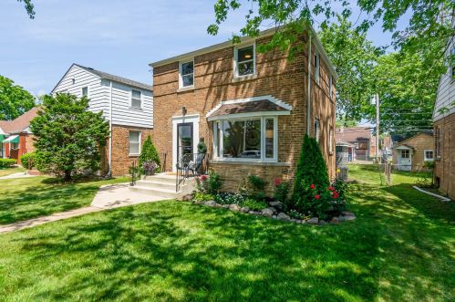 1457 Wentworth Ave, Calumet City, IL 60409-6243