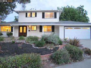 726 Santa Paula Ct, Concord CA  94518-2817 exterior