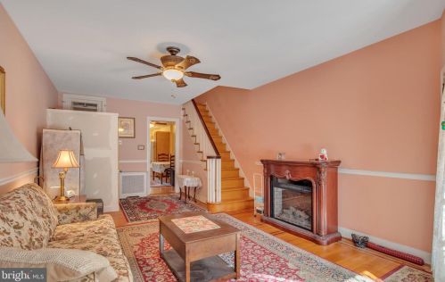 1534 Berks St, Philadelphia, PA 19125-2802