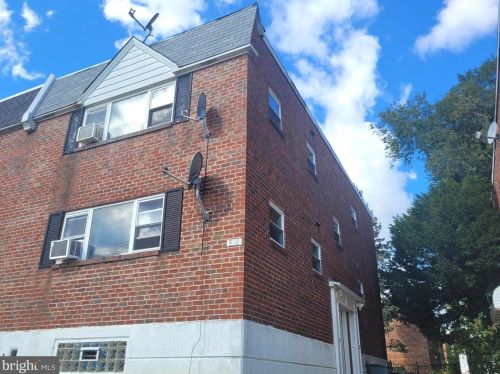 8202 Ditman St, Philadelphia PA 19136-2814 exterior