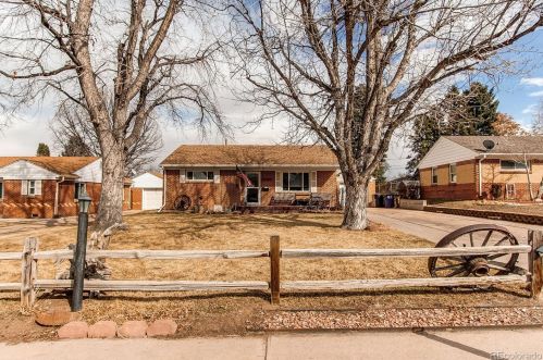 3370 Dahlia St, Denver, CO 80222-7306