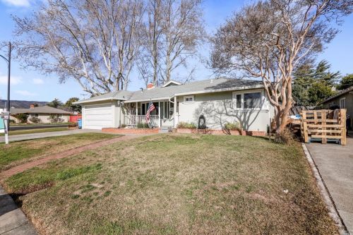 280 Magnolia Ave, Vacaville, CA 95688-4439