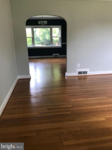 1815 Sherwood Rd, Silver Spring MD 20902-4030 exterior