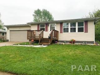 210 Schramm Dr, Pekin IL  61554-2542 exterior