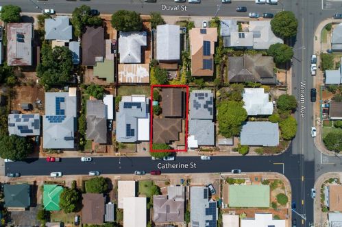 3317 Catherine St, Honolulu, HI 96815-4151