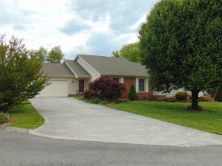 4 Breakers Ct, Clinton, TN 37716-5981