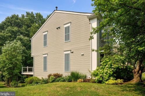 345 Crescendo Way, Silver Spring MD 20901-5020 exterior