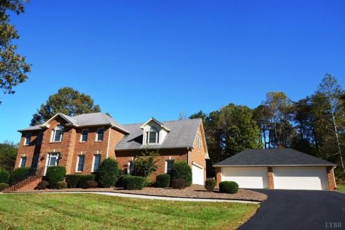 1967 Rocky Branch Dr, Forest, VA 24551-4335