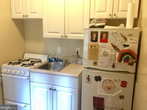 135 19th St, Philadelphia, PA 19103-0011