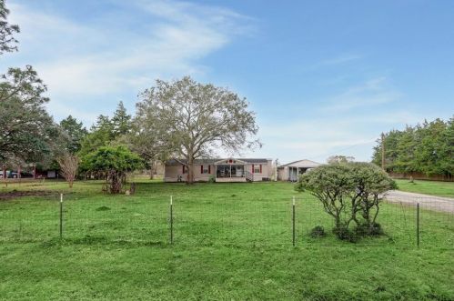 7210 Kari Ln, Richmond, TX 77469-9468