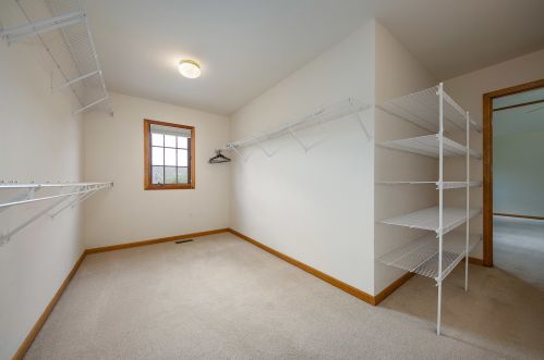 2772 Freeland Cir, Naperville IL  60564-5827 exterior