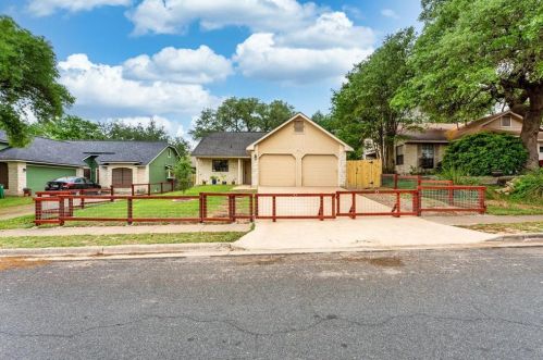 8511 Birmingham Dr, Austin, TX 78748-6466