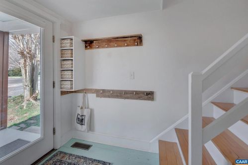 336 11th St, Charlottesville, VA 22903-2322