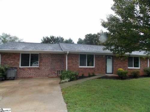 106 Richmond Dr, Greenville, SC 29617-1028